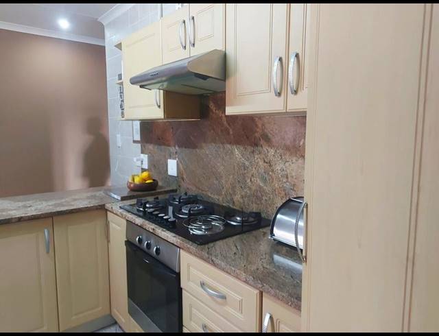 4 BEDROOM HOUSE FOR SALE IN BIRDSWOOD